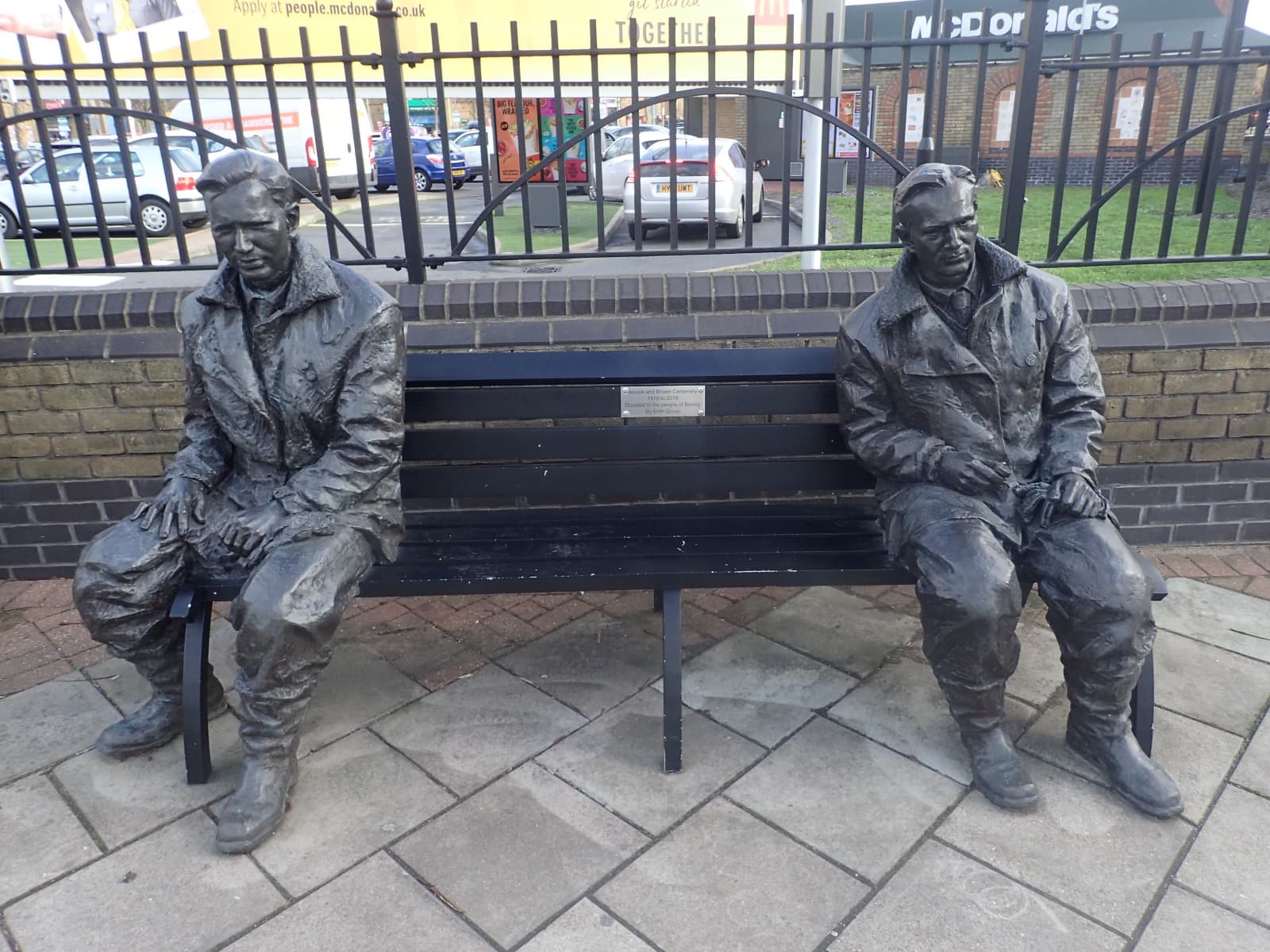 Statues of aviators Alcock and Brown in Crayford